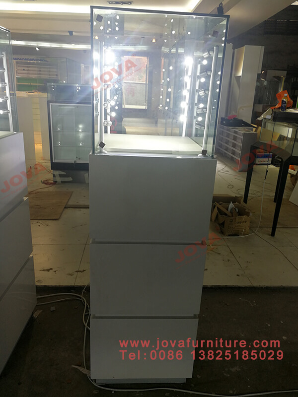 white jewelry pedestal white jewelry pedestal
