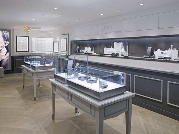 interior decoration of jewellery shop