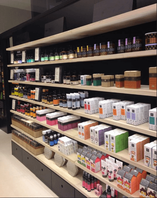 cosmetics shop decoration cosmetics shop decoration