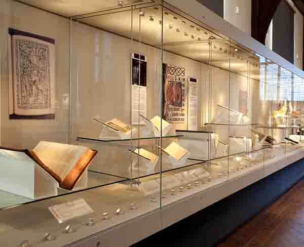 wall museum showcase wall museum showcase