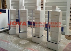 Freestanding slatwall gondola units square wooden