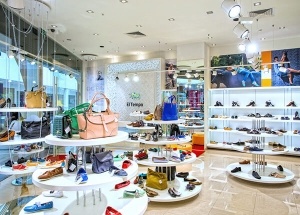 ladies footwear showroom design