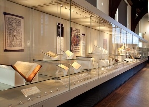 museum cabinets