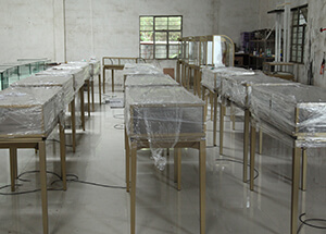 luxury metal jewelry showcases